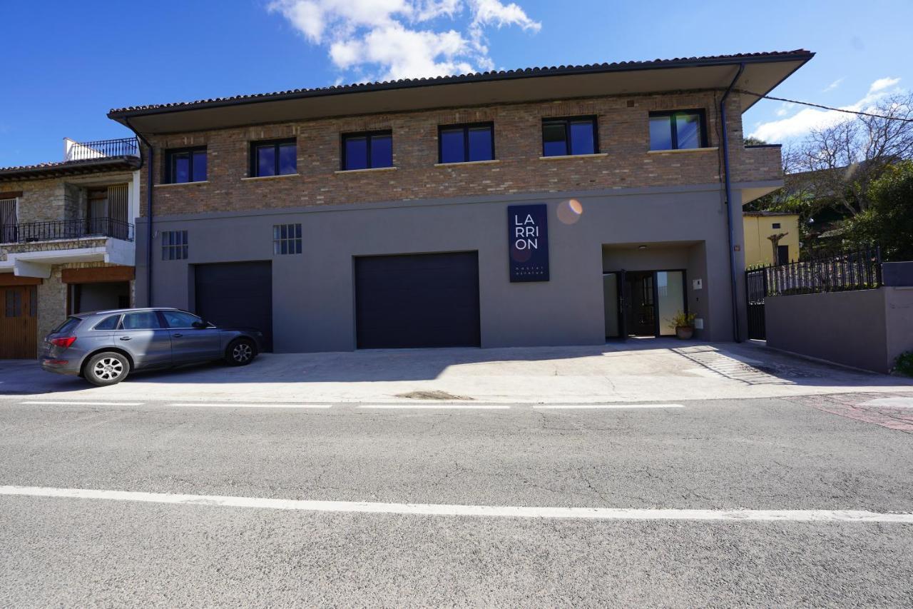 Larrion Hostal - Ostatua Exterior foto